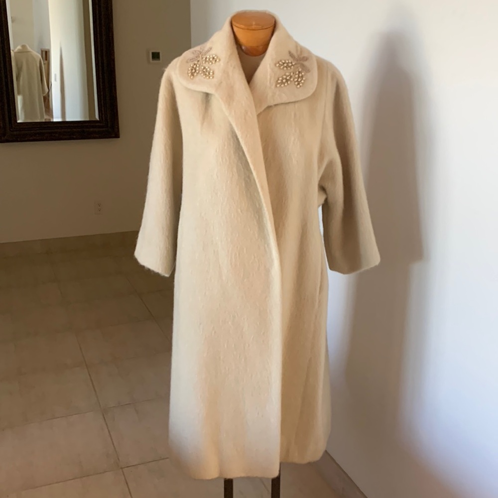 Beautiful vintage coat